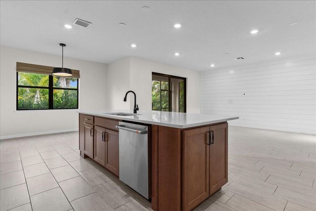 640 SE Monet Drive, Port St. Lucie, Port St Lucie, FL 34984