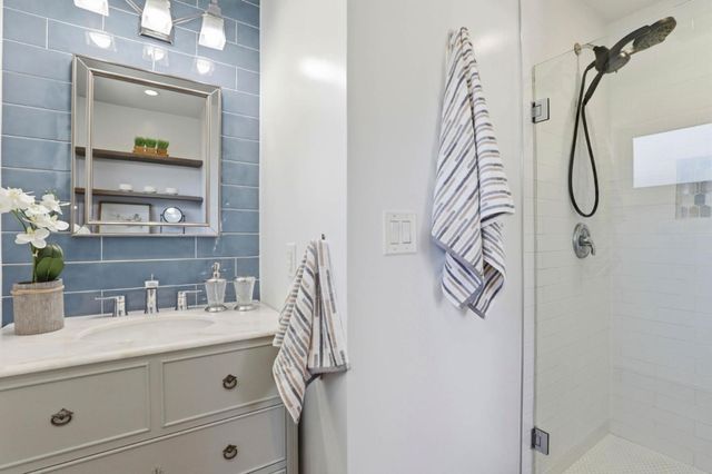 1392 Mantelli Drive, Gilroy, CA 95020