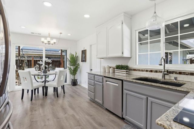 1392 Mantelli Drive, Gilroy, CA 95020