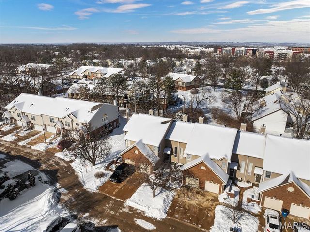 16176 Lea Oak Court, Chesterfield, MO 63017