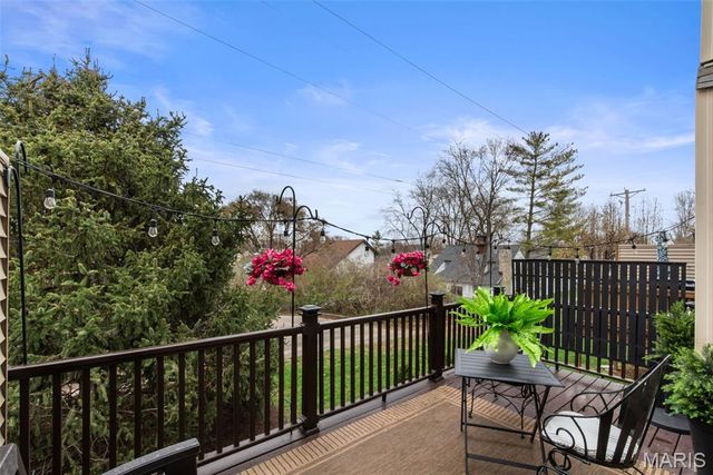 16176 Lea Oak Court, Chesterfield, MO 63017