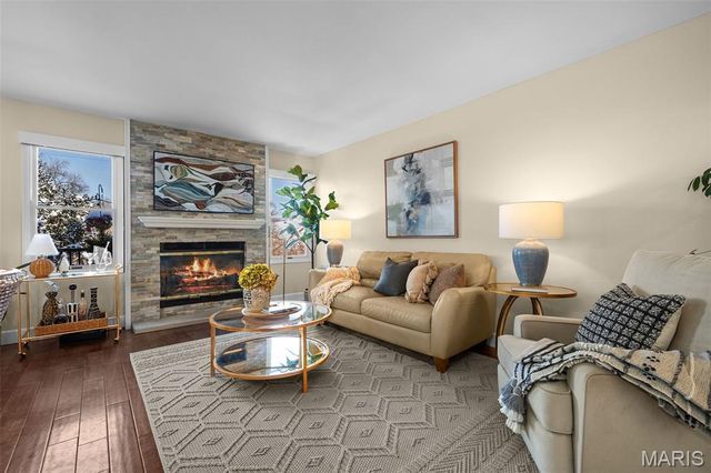 16176 Lea Oak Court, Chesterfield, MO 63017