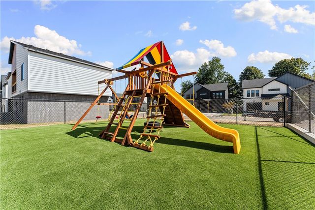 2600 W Bonnie Lane, Rogers, AR 72758