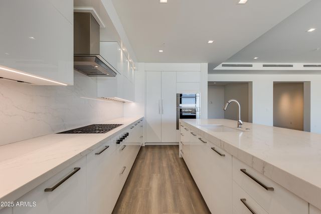6587 N PALMERAIE Boulevard 2011, Paradise Valley, AZ 85253
