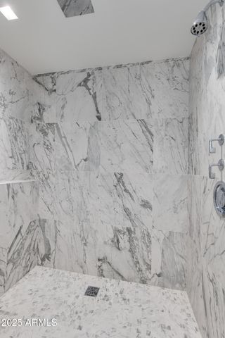 6587 N PALMERAIE Boulevard 2011, Paradise Valley, AZ 85253