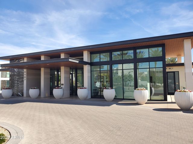 6587 N PALMERAIE Boulevard 2011, Paradise Valley, AZ 85253
