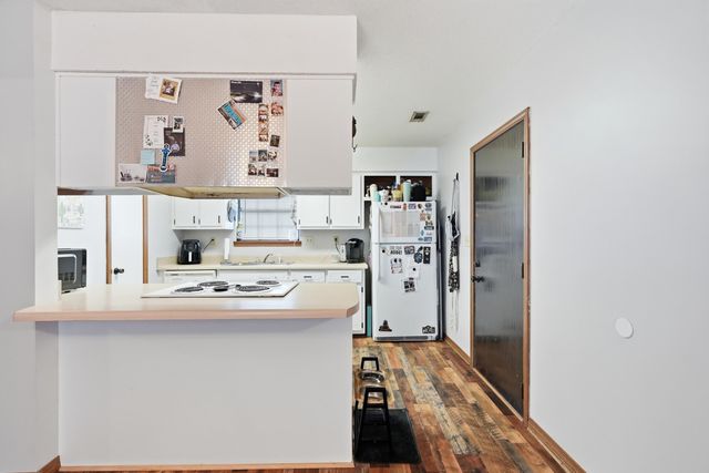 603 Moss Drive, Crestview, FL 32536