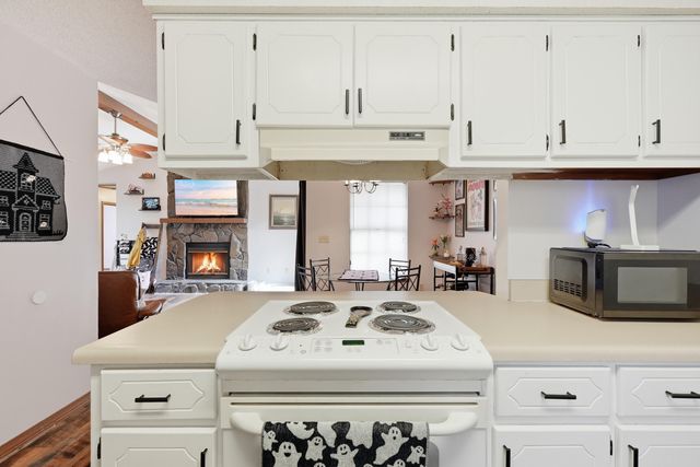 603 Moss Drive, Crestview, FL 32536