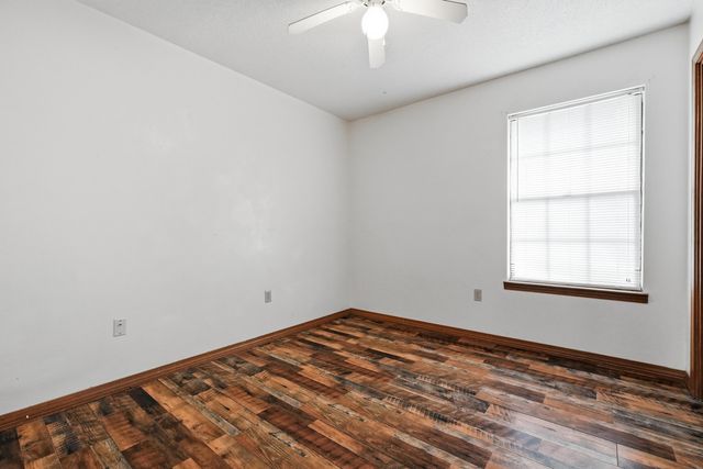 603 Moss Drive, Crestview, FL 32536