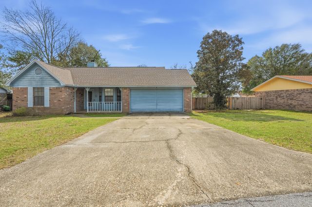 603 Moss Drive, Crestview, FL 32536