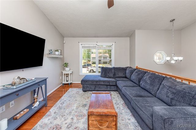 10701 Hamiltons Xing, Fredericksburg, VA 22408