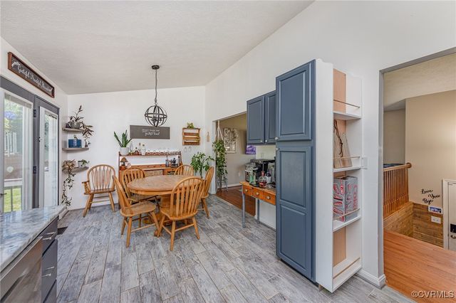 10701 Hamiltons Xing, Fredericksburg, VA 22408
