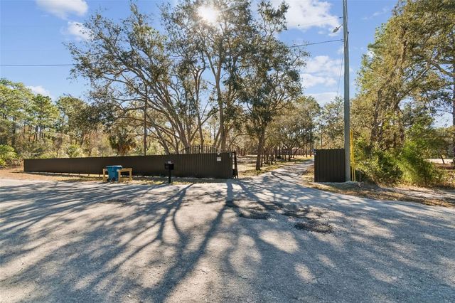 9078 BIRMINGHAM AVENUE, Weeki Wachee, FL 34613