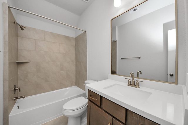 243 Bay Laurel Court, Alvin, TX 77511