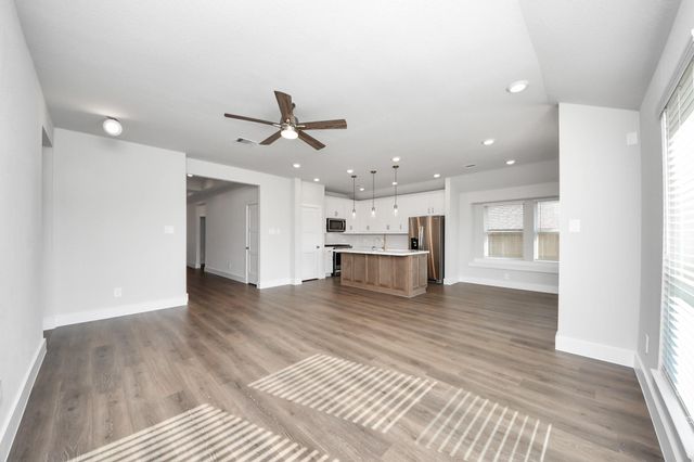 243 Bay Laurel Court, Alvin, TX 77511