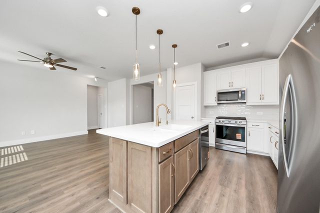 243 Bay Laurel Court, Alvin, TX 77511