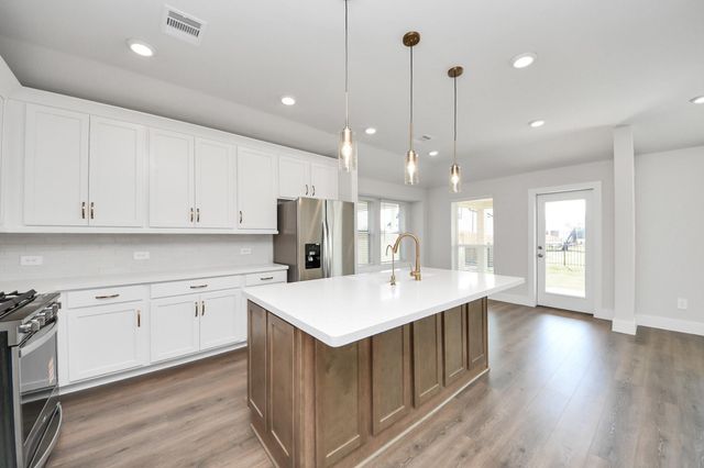 243 Bay Laurel Court, Alvin, TX 77511