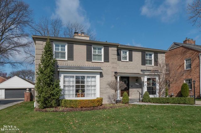 399 Chalfonte Avenue, Grosse Pointe Farms, MI 48236