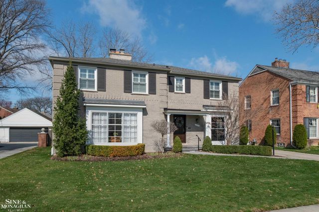 399 Chalfonte Avenue, Grosse Pointe Farms, MI 48236