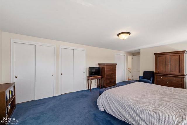 399 Chalfonte Avenue, Grosse Pointe Farms, MI 48236