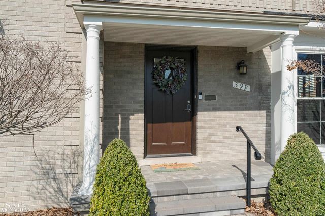 399 Chalfonte Avenue, Grosse Pointe Farms, MI 48236