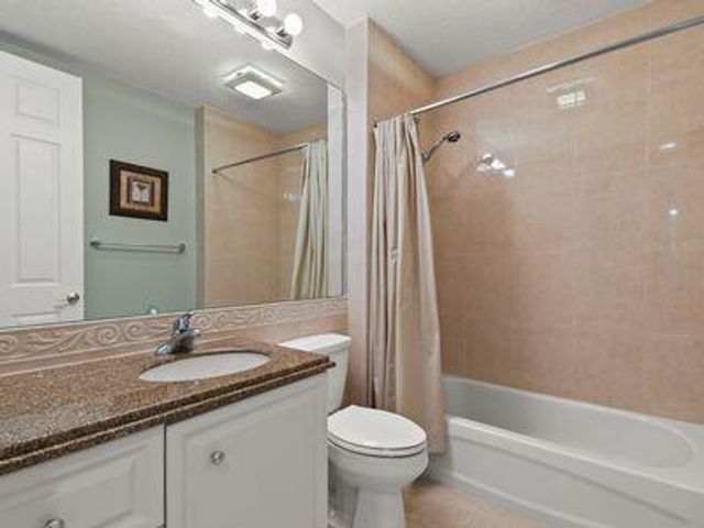 4 Harbour Isle Drive E 106, Fort Pierce, FL 34949