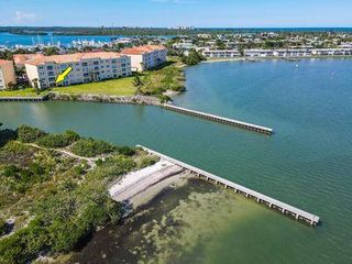 4 Harbour Isle Drive E 106, Fort Pierce, FL 34949