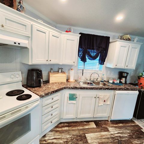 9274 SW Mary Drive, Stuart, FL 34997