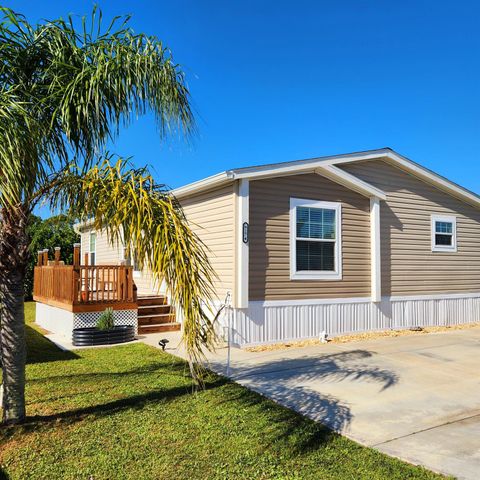 9274 SW Mary Drive, Stuart, FL 34997