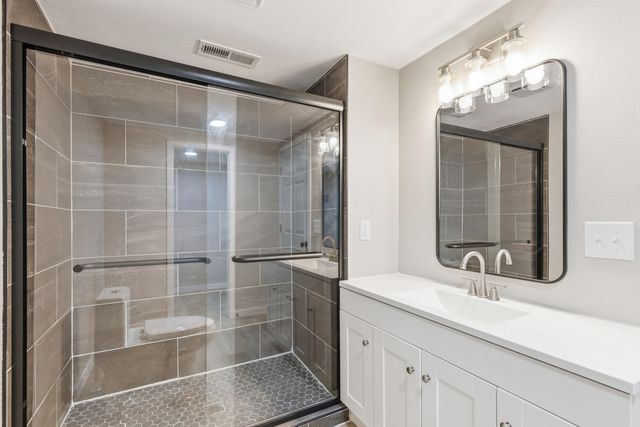 5579 State Hwy Ab, Fair Grove, MO 65648