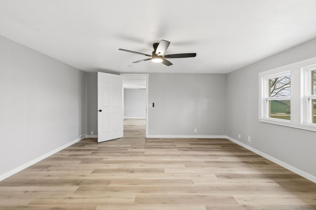 5579 State Hwy Ab, Fair Grove, MO 65648