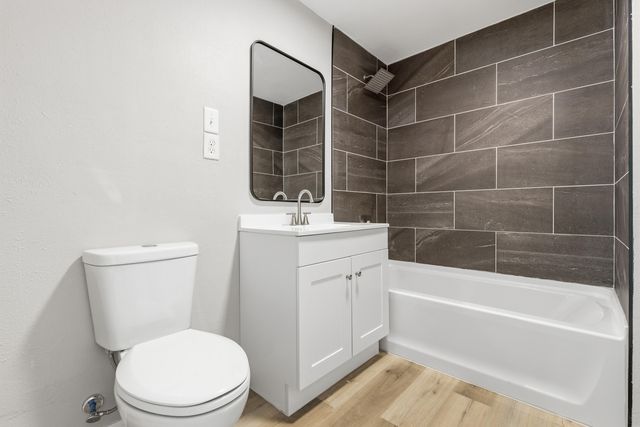 5579 State Hwy Ab, Fair Grove, MO 65648