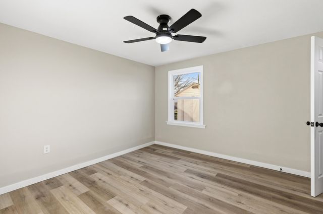 5579 State Hwy Ab, Fair Grove, MO 65648