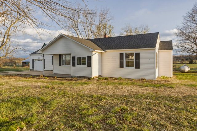 5579 State Hwy Ab, Fair Grove, MO 65648