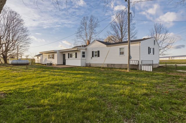 5579 State Hwy Ab, Fair Grove, MO 65648