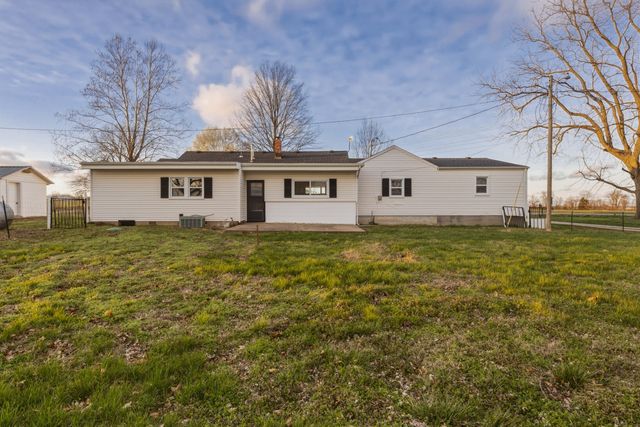 5579 State Hwy Ab, Fair Grove, MO 65648