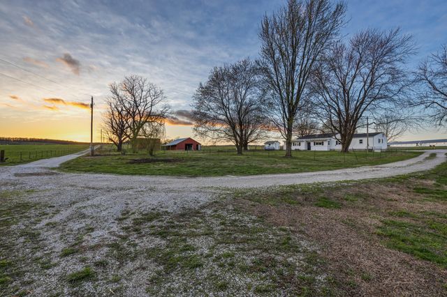 5579 State Hwy Ab, Fair Grove, MO 65648