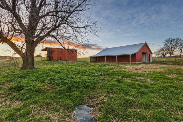 5579 State Hwy Ab, Fair Grove, MO 65648