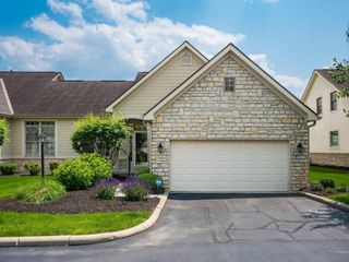 7969 Linksview Circle, Westerville, OH 43082