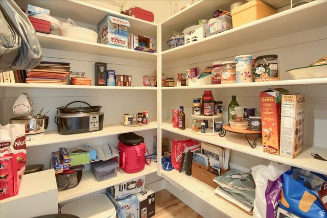 6171 S 1525 E, South Ogden, UT 84405