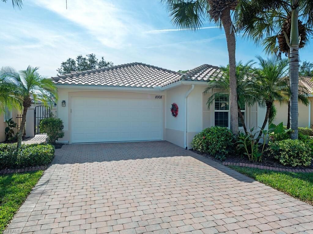 8908 Cascades Isle BLVD, Estero, FL 33928