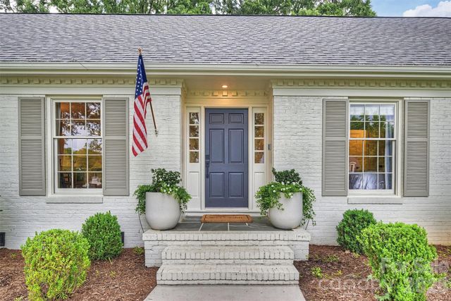 601 Lansdowne Road, Charlotte, NC 28270