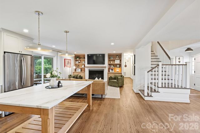601 Lansdowne Road, Charlotte, NC 28270