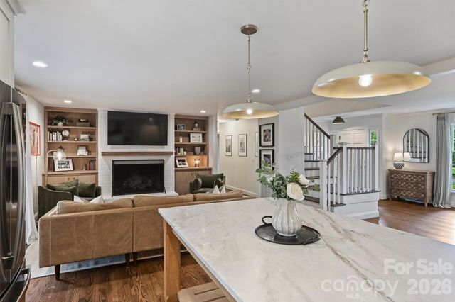 601 Lansdowne Road, Charlotte, NC 28270