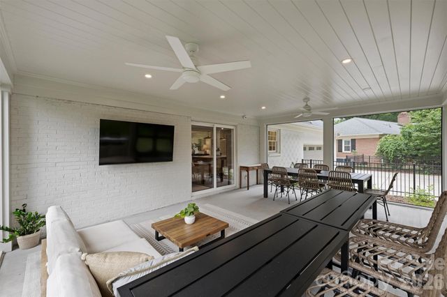 601 Lansdowne Road, Charlotte, NC 28270