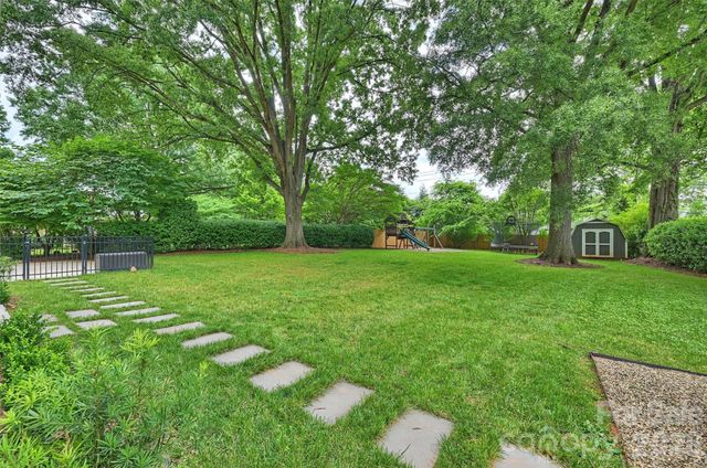 601 Lansdowne Road, Charlotte, NC 28270