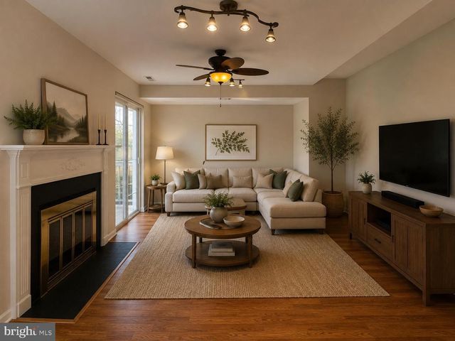 12302 SLEEPY LAKE CT, Fairfax, VA 22033
