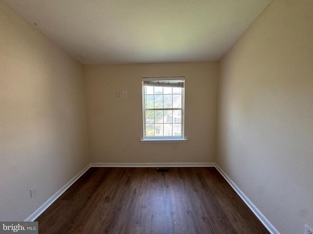 12302 SLEEPY LAKE CT, Fairfax, VA 22033