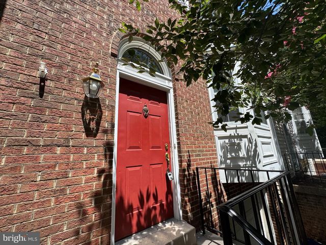 12302 SLEEPY LAKE CT, Fairfax, VA 22033