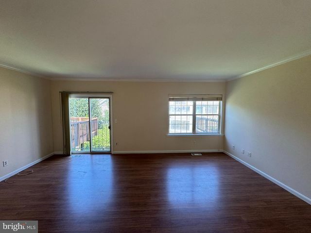 12302 SLEEPY LAKE CT, Fairfax, VA 22033